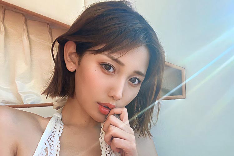 小島みゆ、妖艶なお誘いショットの画像1