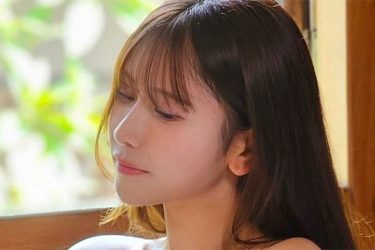 名取くるみ、脱ぎかけの美学