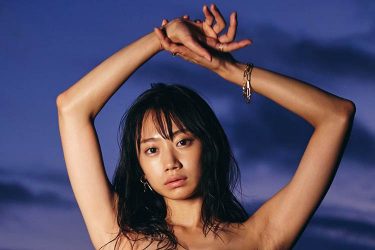 相沢菜々子、堂々たる9頭身の美スタイル