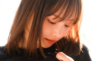 遠藤まめ、チラリのぞき見ショット