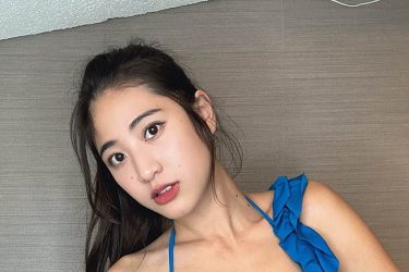 岡本杷奈、圧巻のパーフェクトボディ