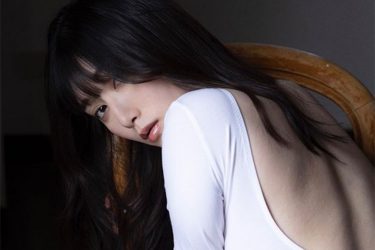 村雨芙美、強めの麗しきバックショット