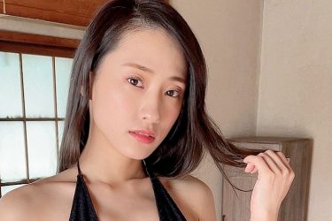 澄田綾乃、シックにメリハリ…艶やかな美貌