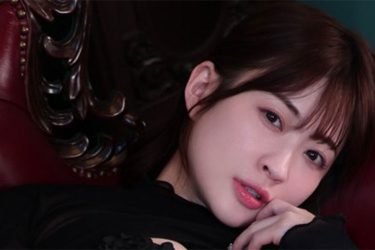 メイリ、むちっり太ももの裏側