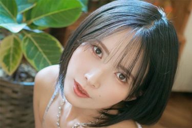 JILL、上目遣いの最強ビジュ