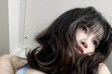 天木じゅん、圧巻の見上げパイ