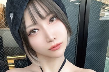 相良ましろ、ニット帽ビキニ美女