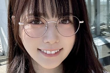 東雲うみ、まさに鳥肌ものオフショ