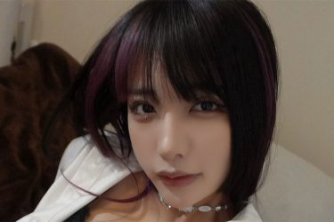 yunocy、はだけ美谷間の色香