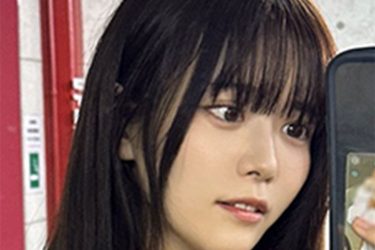 東雲うみ、激しめ筋トレ美女