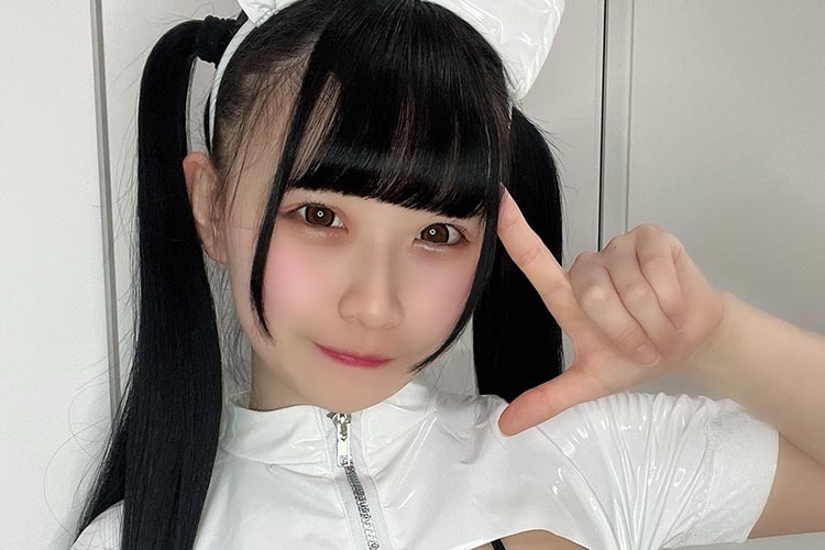 拍羽想、驚異のムニっと「超特大バスト」の画像1