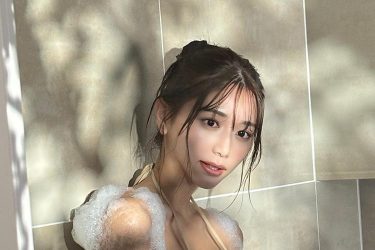 斎藤恭代、刺激的な泡まみれボディ