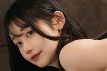 要あい、素肌とレースの境界線