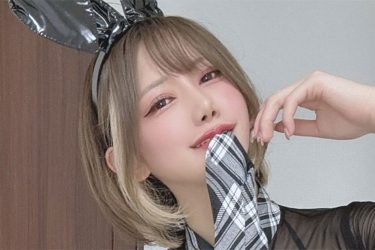 相良ましろ、逆バニー×くわえネクタイ