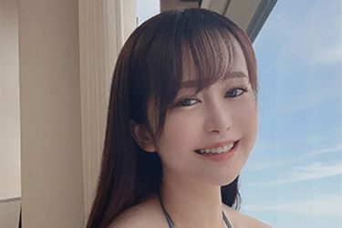 森島詩葉、絶景にっこりグラマラス