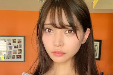 似鳥沙也加、強刺激のランジェリーあらわ