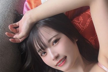 紅羽りお、スケスケ花柄ランジェリー