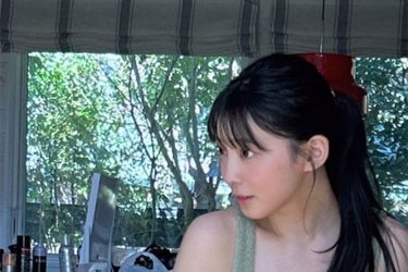 紫藤るい、艶谷間のモーニングポスト