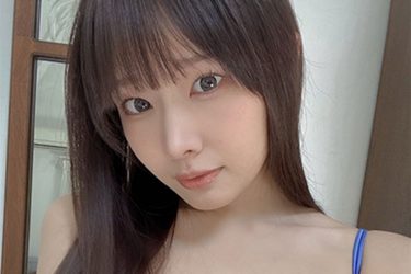 白川のぞみ、バスローブ脱ぎかけ大開放