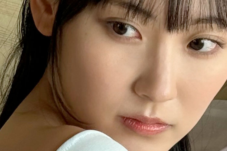 林田百加、ほとんど丸出しの画像1