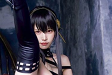 えなこ、コスプレで鍛えた曲線美