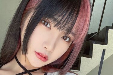 yunocy、大胆まん丸誘惑