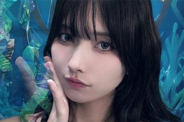 夏目まどか、ムチムチ水色ビキニ