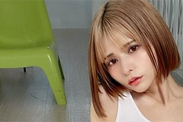 紅羽祐美、上も下も大開放ボディ