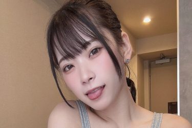 紅羽りお、CK下着のペロリ美女