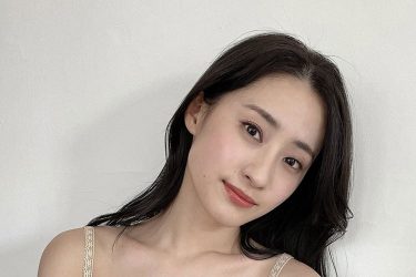 澄田綾乃、血管みえみえの色香