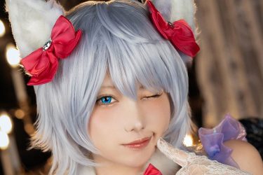 篠崎こころ、魅惑的ケモコス