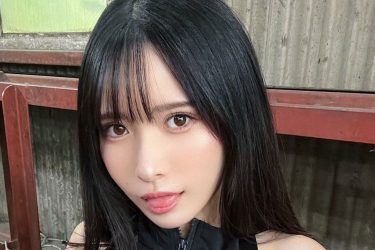 JILL、大胆チャック下げペロリ