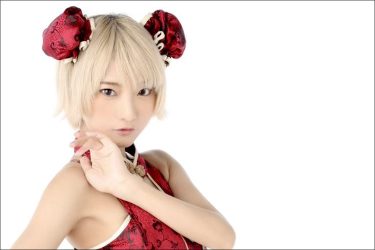 火将ロシエル、長い手足際立つ華麗なるジャッキー・チェンポーズ