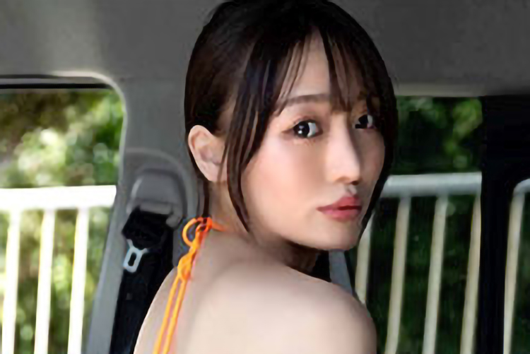 「むちむちすき…っ?」桃々さや、瑞々しく肉々しい白桃ヒップ2連発の画像1
