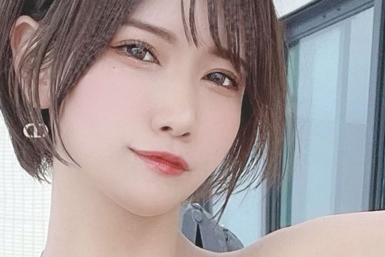 相良ましろ、夏美女のホットな美谷間の画像1