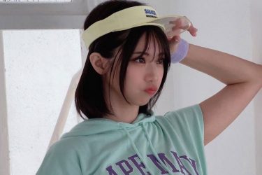 鈴木ふみ奈、艶ヒップ丸出しパーカー