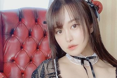 伊藤しずな、むっちりメイドのたわわな色香