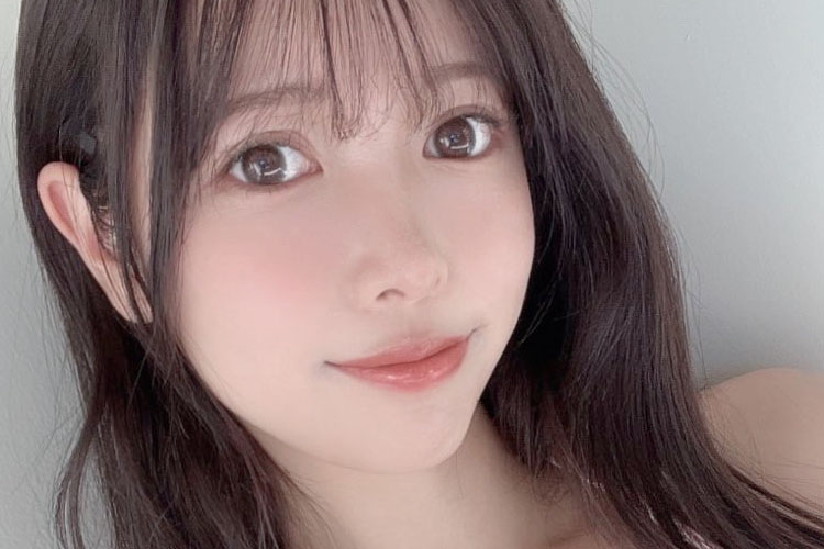 七瀬なな、圧倒的美貌と柔らか美ラインの画像1