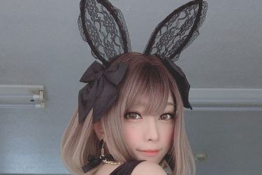 宮本彩希、前後ふっくら黒バニー