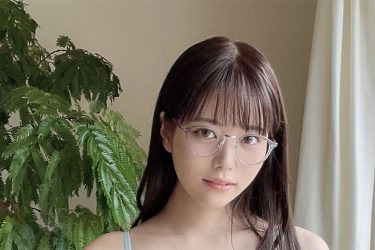 東雲うみ、両A面美ボディ