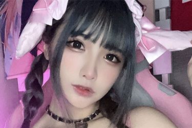 yunocy、キュートな桃色バスト