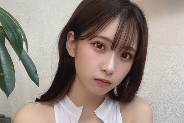 紅羽りお、挑発的な美貌と美谷間