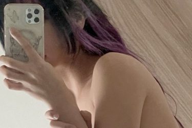 yunocy、抜群ボディの生自撮り