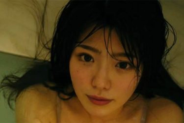 山田かな、しっとり濡れ美女
