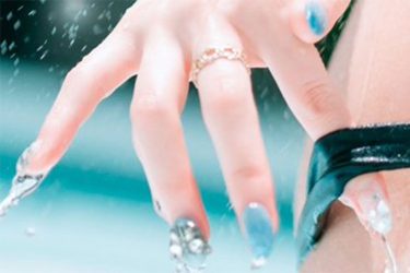 相良ましろ、滴る極上美脚